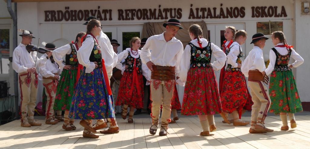 Promują folklor subregionu kamienickiego, zdobywając podziw i uznanie w kraju i za granicą - w 2017 roku zespół