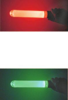Pałki świetlne i dyski sygnalizacyjne Pałka świetlna Glow Baton Model 100 diodowa (jeden kolor czerwony światło ciągłe i migające) Trwałość baterii: 144 godzin miganie; 72 godziny świecenie ciągłe.