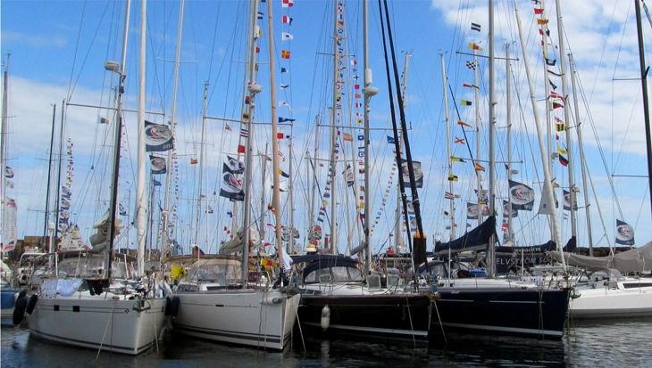 W tych warunkach szybko zbliżyliśmy się do wyspy Gran Canaria i do Las Palmas weszliśmy po południu 11 Listopada, dzień przed