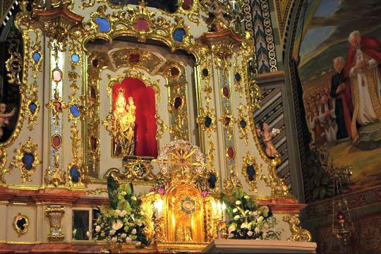 Sanktuarium maryjne w Ludźmierzu Ludźmierz jest najstarszą parafią katolicką na Podhalu. Jego historia sięga XIII wieku.