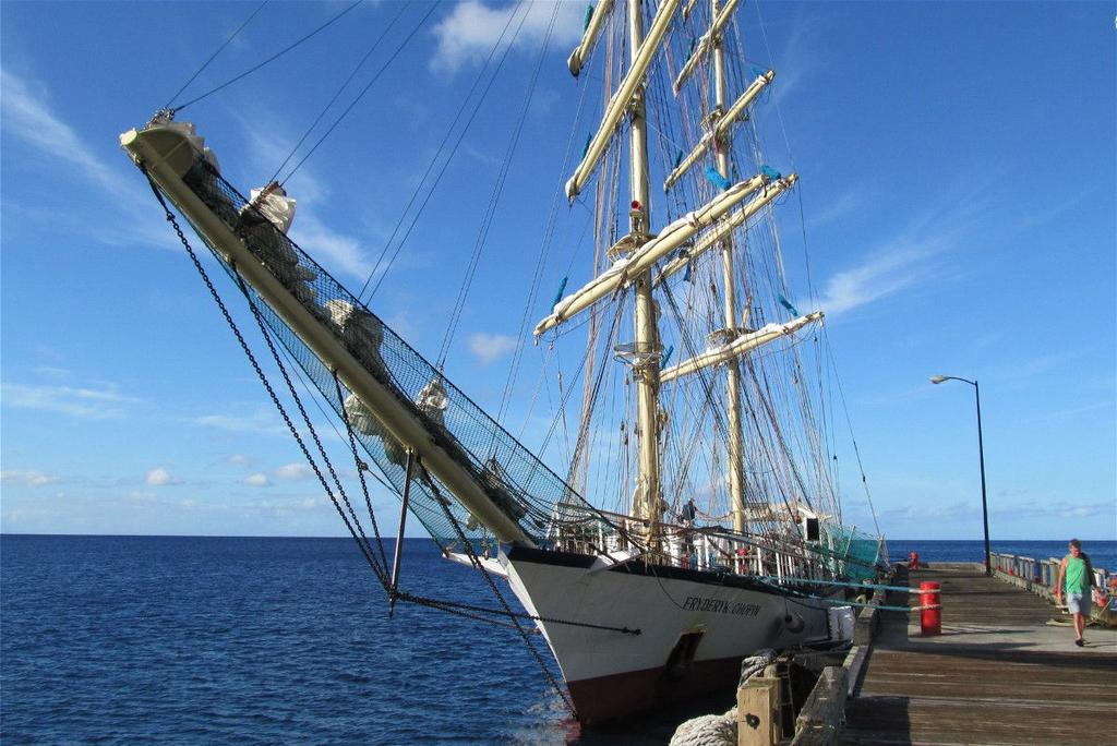 W porcie Portsmouth na Dominice jedyny raz w całym rejsie cumowaliśmy do pomostu.
