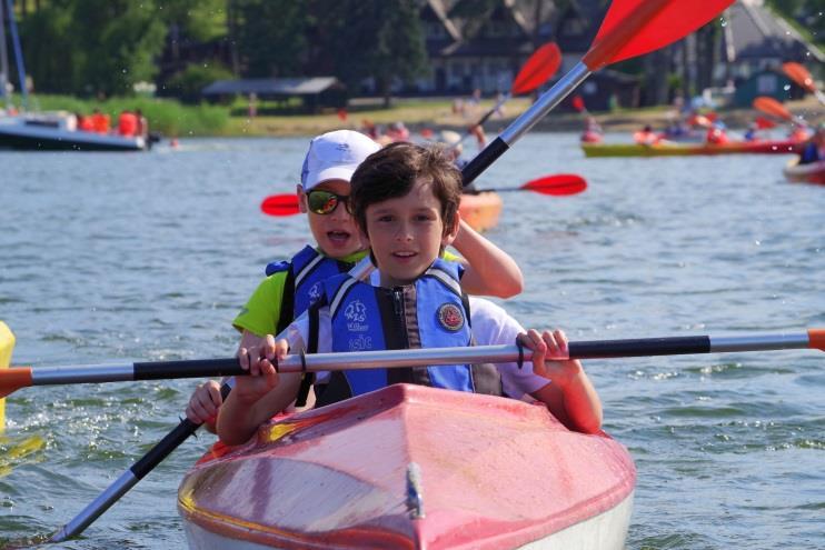 Program rekreacyjny Poza treningami kierunkowymi obozowicze aktywnie spędzą czas, uczestnicząc w zajęciach sportoworekreacyjnych.