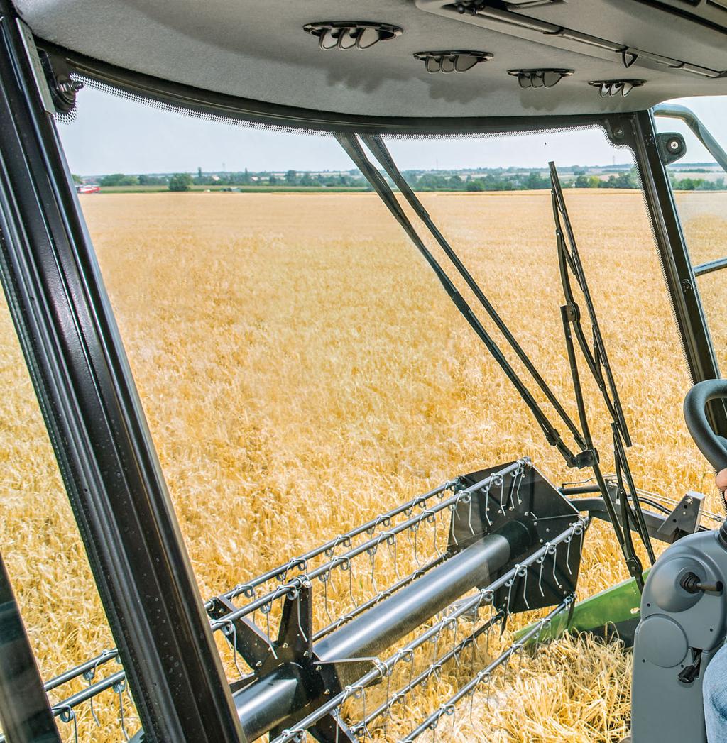 Najlepsze wyniki w dzień i w nocy Nowa kabina Proline, w którą są wyposażone kombajny serii L, oferuje komfortowe miejsce pracy.