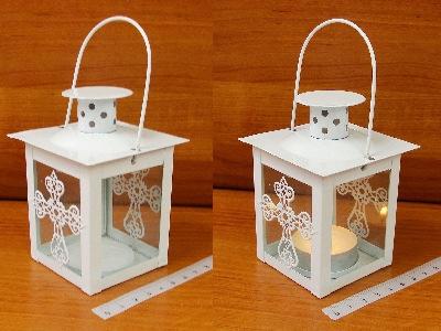 Lampion mały z drucikiem 12 LED, drewniana podstawa, szklany Lampion
