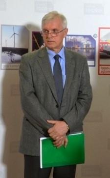 KADRA KIERUNKU PIELĘGNIARSTWO PROF. DR HAB. N. MED. ZENON GAWOR Profesor dr hab. n. med.