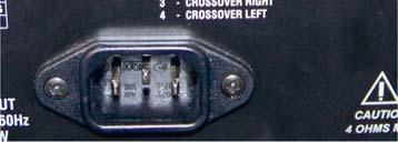 Lekko zafalowana jest charakterystyka drivera, woofer Działanie załączanego dla każdego z kanałów osobno filtru crossovera wzmacniacza X3-2000, odcinającego co zresztą widać na charakterystyce sygnał