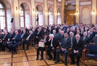 Burmistrz, Wójt gminy wybierany jest w Polsce w wyborach bezpośrednich i ma znacznie większe kompetencje niż w Czechach.