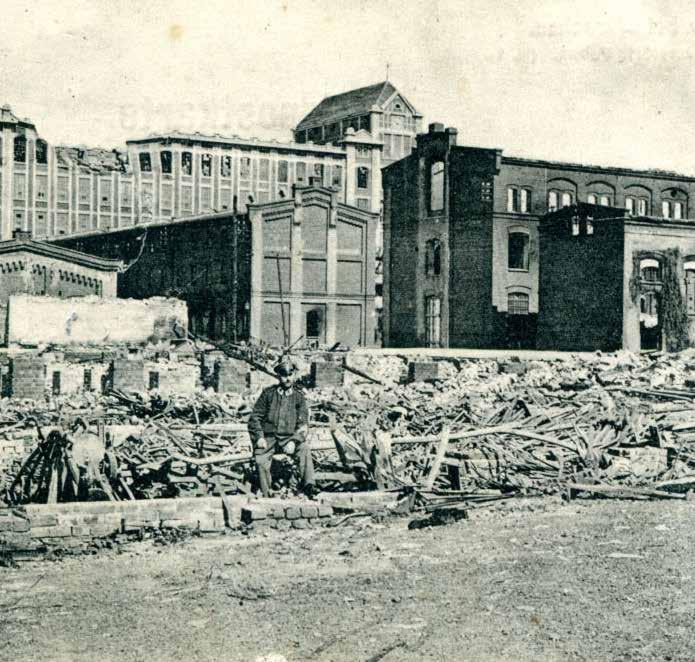 Zniszczona żyrardowska fabryka.