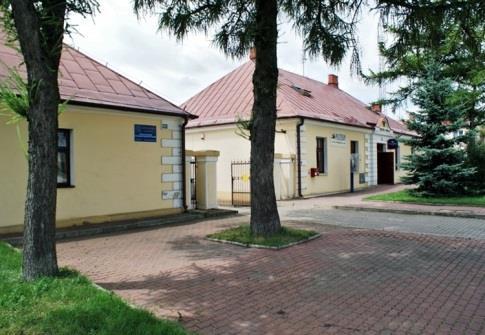 dom nr 28 dom nr 32 dom mieszkalny nr 38 dom nr 40 http://wuozbialystok.bip.gov.pl/rejestry-ewidencje-archiwa/wojewodzka-ewidencja- Źródło zabytkow.html Rys.