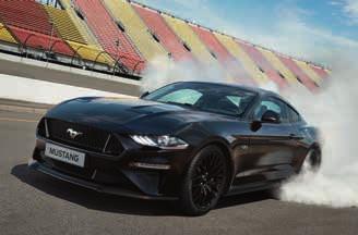 NOWY FORD MUSTANG Wyposażenie Bezpieczeństwo i nowe technologie MUSTANG MUSTANG GT BULLITT System ABS z elektronicznym układem podziału siły hamowania (EBD) Elektroniczny układ stabilizacji toru