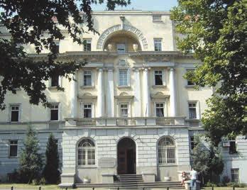 Studentski dom sagrađen je na inicijativu kralja Aleksandra I Karađorđevića, po kome je i dobio naziv.