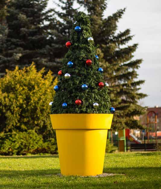 TERRA CHRISTMAS TREE NAKŁADKI NA KONSTRUKCJE KASKADOWE LUBIN KONSTANCIN-JEZIORNA Latem wieże