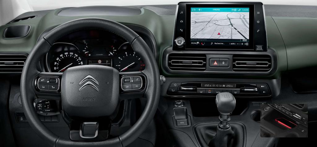 CITROËN CONNECT NAVI I INDUKCYJNA ŁADOWARKA DO SMARTFONA Citroën Connect Navi, system nawigacji 3D najnowszej generacji, dostarcza w czasie rzeczywistym informacji o ruchu drogowym, lokalizacji i