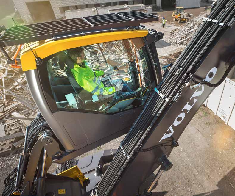 Operatorzy naszych maszyn pracują na 12-godzinne zmiany chcemy więc zagwarantować im komfort. Zawsze chętniej wybierają maszyny Volvo niż sprzęt innych marek.