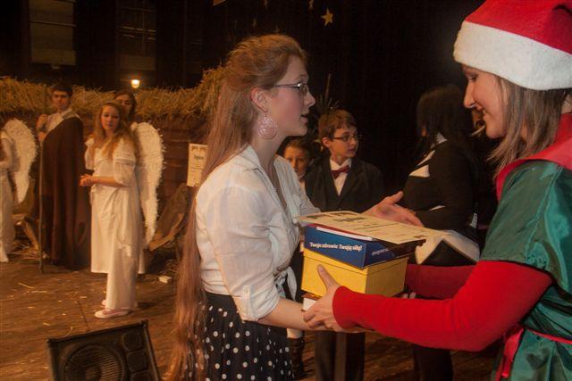 Nagroda Specjalna Dyrektora I Liceum Ogólnokształcącego: Beata Ogiela ze Szkoły Podstawowej nr 1 w Mszanie Dolnej, w utworze Mizerna cicha Był to już XVII Powiatowy Konkurs Kolęd i Pastorałek