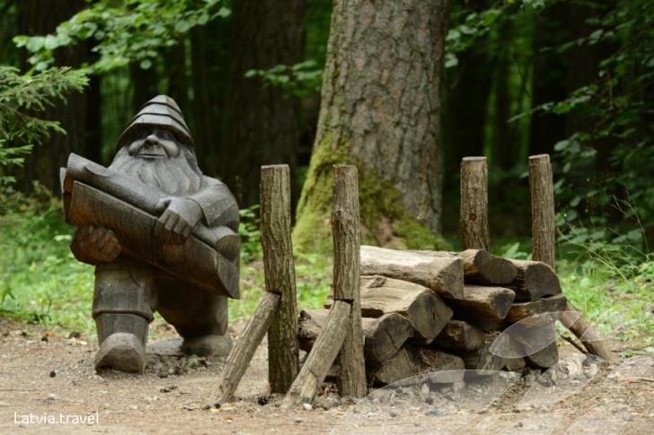 2. WYCIECZKA Z PRZEWODNIKIEM PO LVM NATURE PARK IN TERVETEpopularny cel turystyczny i jeden z najbardziej przyjaznych miejsc dla rodzin z dziećmi na