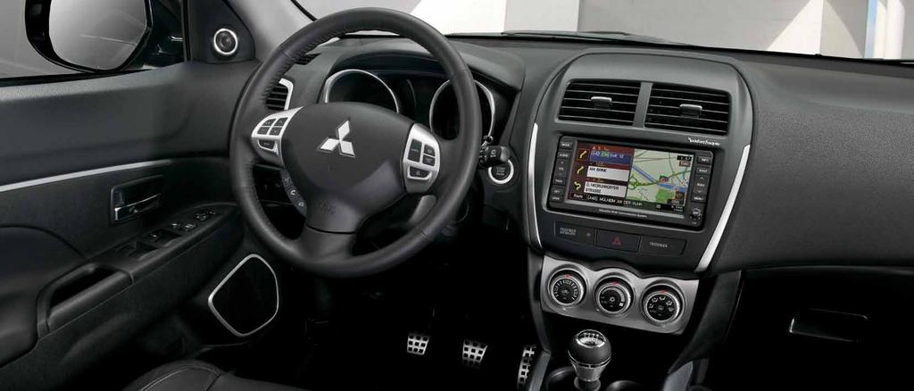 Nawigacja, multimedia Menu nawigacji Mitsubishi Multi Communication System (MMCS) System audio, video oraz nawigacji, 2 DIN z 7 wyświetlaczem