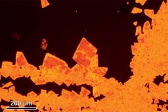 34 Piotr Król, Zbigniew Sawłowicz Profil (fig. 3) W spągowej części profilu występuje kompleks piaskowców, złożony ze średnioziarnistych arenitów kwarcowych oraz wak w stropie.