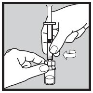 Mocno przytrzymując nasadkę na fiolce, wprowadzić końcówkę strzykawki do nasadki i jedną ręką przekręcać strzykawkę zgodnie z ruchem wskazówek zegara aż zostanie dobrze osadzona.