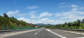 Autostrada Zaawansowana technologicznie opona YOKOHAMY przeznaczona na oś kierowaną, do eksploatacji na autostradach. Zaprojektowana z wykorzystaniem najnowszych technologii BluEarth i SPIRALOOP.