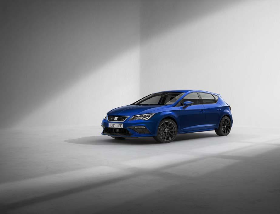 Lakiery metalizowany specjalny: Desire Red 3214 3214 3214 3214 3214 Seat Care Reference Style Full LED Xcellence FR Pakiet serwisowy na 4 lata lub do przebiegu całkowitego 60000 km 1 2790 2790 2790