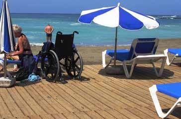 14 Plan dostępności Oprócz otwarcia wielu hoteli z udogodnieniami dla osób dotkniętych inwalidztwem, plan dostępności opracowany w 2003 roku, zamierza jeszcze bardziej poprawić warunki na plaży Las