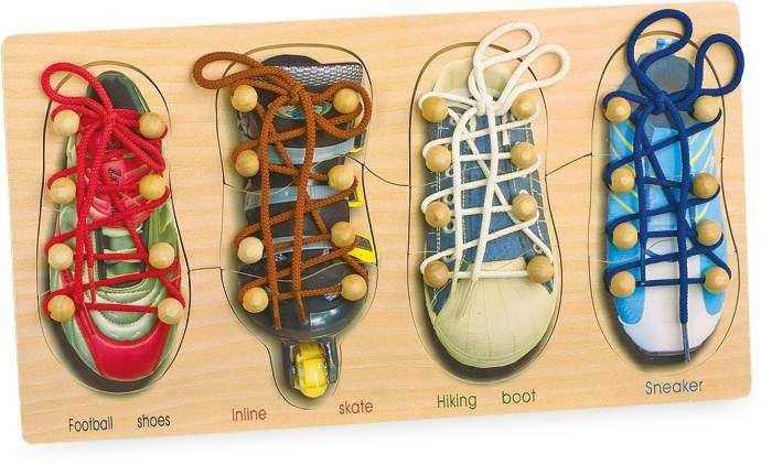 kompletne obuwie oraz na potrzeby nauki sznurowania - wymiary: 40 x 20 x 2 cm.