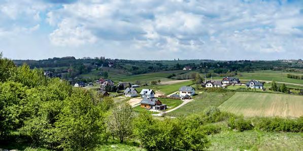 z życia gminy OPINIA MIESZKAŃCÓW Gmina Iwanowice w opinii mieszkańców Badania ankietowe przeprowadzone zostały w celu uzyskania opinii mieszkańców, dotyczącej zadowolenia z pracy Urzędu Gminy oraz