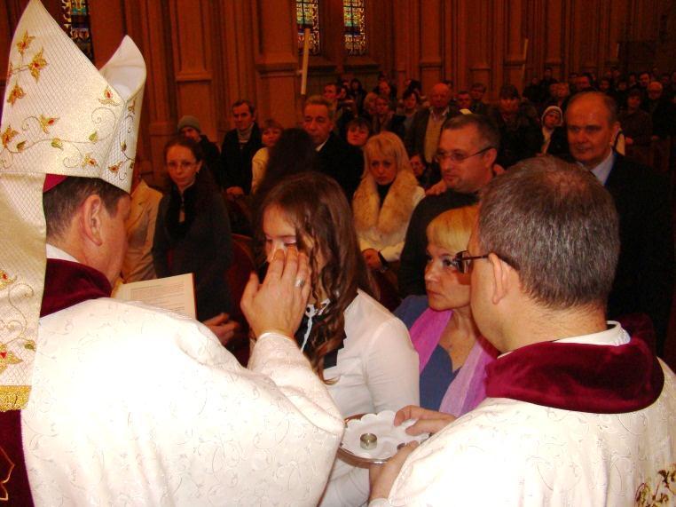 Waldemar Meyka. Tradycyjnie już w listopadzie odprawiliśmy Mszę św. na cmentarzu Bajkowym. Liturgii w sobotę 6 listopada przewodniczył proboszcz o. Paweł Tomys.