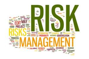 Głównym zadaniem tej fazy procesu zarządzania jest oszacowanie wielkości prawdopodobieństwa i skutków zaistnienia zidentyfikowanych uprzednio ryzyk.