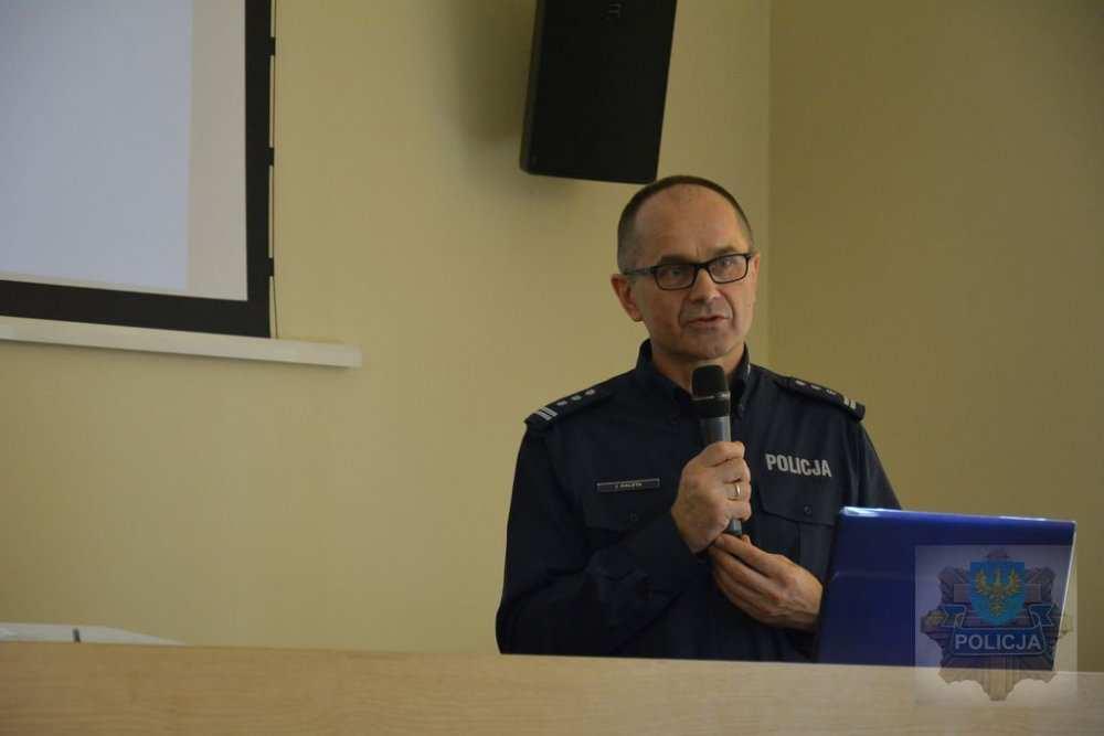 O bezpieczeństwie wewnętrznym ze studentami W auli Komendy Wojewódzkiej Policji w Opolu odbyło się sympozjum pn.