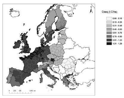 Rys. 2. Sekwestracja węgla organicznego (humifikowanego) w glebach Europy dla zbóż przy pozostawieniu całej ilości słomy na polu Źródło: Gobin i in., 2011.