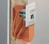 Puszka na osprzęt elektroniczny zapewnia miejsce na szereg różnych instalacji. Może też posłużyć jako puszka sieciowa, w której pomieści się nadmiar kabla.