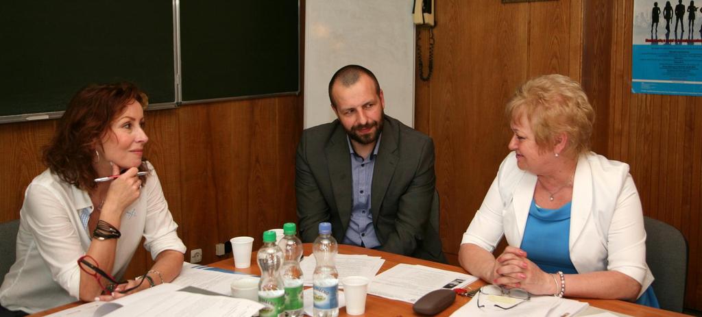 Komisji Rewizyjnej oraz udzielenie Zarządowi absolutorium za kadencję 2012-2016. Andrzej Myśliwiec podziękował członkom Rady za udzielenie Zarządowi absolutorium.