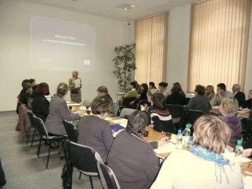 Fot. 1. Seminarium POLBIT okazja do wymiany doświadczeń na temat metod stosowanych w realizacji tych samych zadań w różnych bibliotekach. Fot. I. Socik.