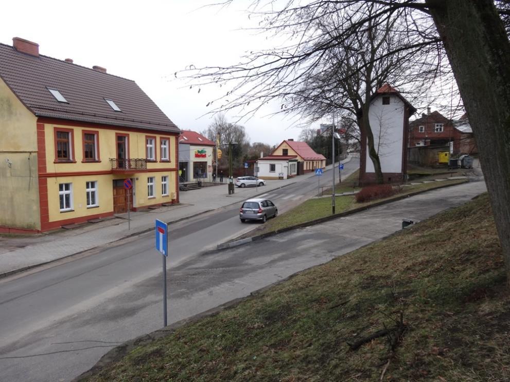 Przebudowa nawierzchni bitumicznej w ulicy Leśników w Czaplinku Inwestor: