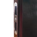 skrzydła drzwiowe Prestige lub na ramiaku drewnianym wypełnienie i powierzchnia: zgodnie z ofertą wybranego modelu drzwi WYPOSAŻENIE Skrzydło drzwiowe czynne: zamek wpuszczany na klucz (możliwość