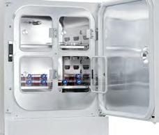 Wyciąg z opcji i akcesoriów Inkubatory CO₂ WYCIĄG Z OPCJI I AKCESORIÓW Wielokrotnie dzielone drzwi wewnętrzne Dzielone drzwi szklane i pasujące do nich półki specjalne umożliwiają przestrzenne