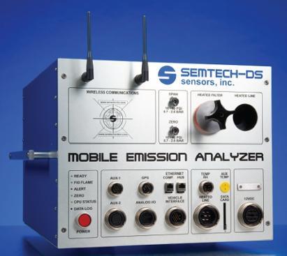 2.2 Aparatura badawcza Do pomiarów stężenia gazowych substancji szkodliwych w spalinach wykorzystano mobilny analizator typu SEMTECH-DS firmy Sensors-Inc.