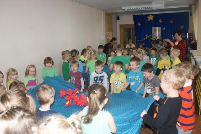 Wycieczka do BCK- u 23 marca dzieci z wszystkich grup były na wycieczce w Bielańskim Centrum Kultury przy ul. Szegedyńskiej, gdzie obejrzały bajkę pt.