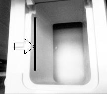Jeśli komory na detergent są napełnione, a symbol detergentu nadal miga, oznacza to, że szuflada na detergent nie została prawidłowo zamknięta. Należy dopchnąć szufladę.