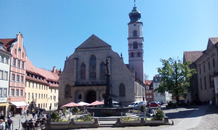 - codziennie dżem, a po prośbie o zmianę, w drugim tygodniu - codziennie żółty ser.