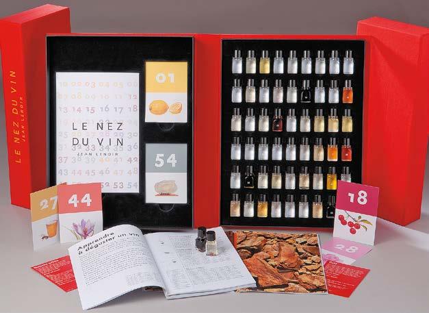 54 aromaty wina kod FLN01 wyjątkowy prezent! Komplet 54 próbek zapachowych Le Nez du Vin cena 1 576,00 zł Najważniejsze, kompletne dzieło Jeana Lenoira umożliwiające wyćwiczenie powonienia.
