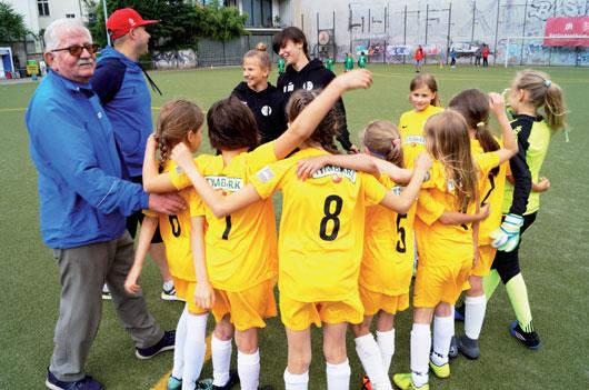 także trzy trzecie miejsca (U-9, U-11, U-15) oraz miejsce piąte (U-13).