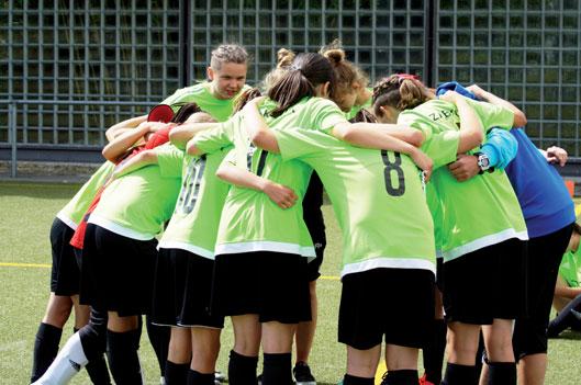 U-11: Julia Buczek, Zosia Dyrko, Gabrysia Jankiewicz,Gabrysia Lelonek, Zuzia Łukaszewska, Nikola Majda, Justyna