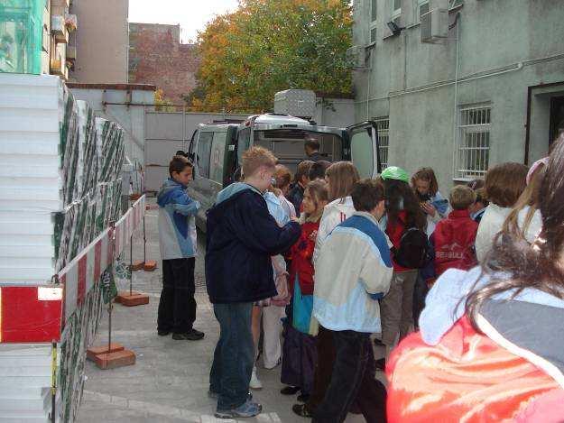 zanieczyszczeń gazowych oraz pomiaru wibracji i hałasu.