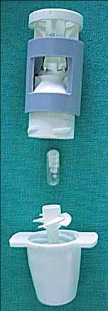 Inhalatory DPI JEDNODAWKOWE Spinhaler bez substancji dodatkowych przesuwany pierścień przekłuwa kapsułkę opróżnienie kapsułki: 3-4