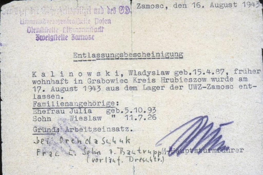 9 Dokument 14 Rok 1943, 16 sierpnia. Entlassungsbescheinigung /Świadectwo zwolnienia/. Kalinowski Waclaw geb. 15.4.87, früher wohnhaft in Grabowiec Kreis Hrubieszow wurde am 17.