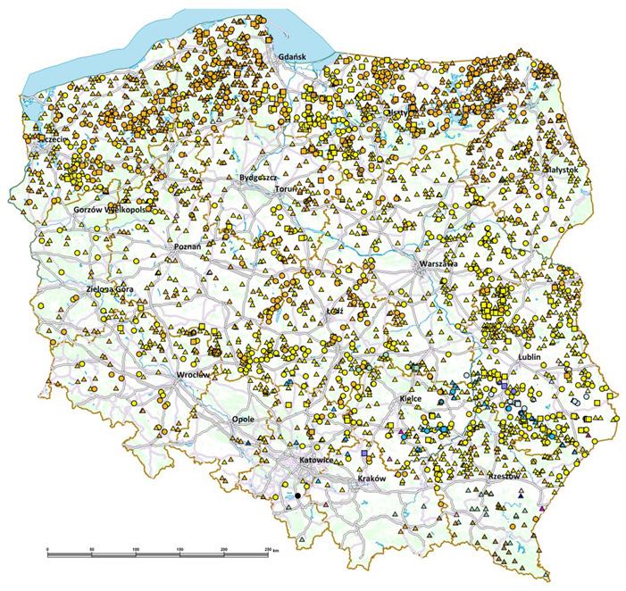 W Polsce produkuje się blisko trzykrotnie więcej kruszyw naturalnych piaskowo -żwirowych niż kruszyw łamanych, co wynika z budowy geologicznej oraz łatwego i taniego kosztu eksploatacji (rys. 4) [1].