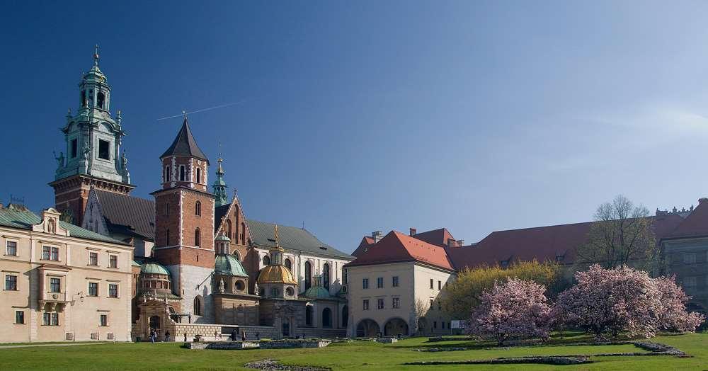 Forma daje złudzenie trójwymiaru, pozwala